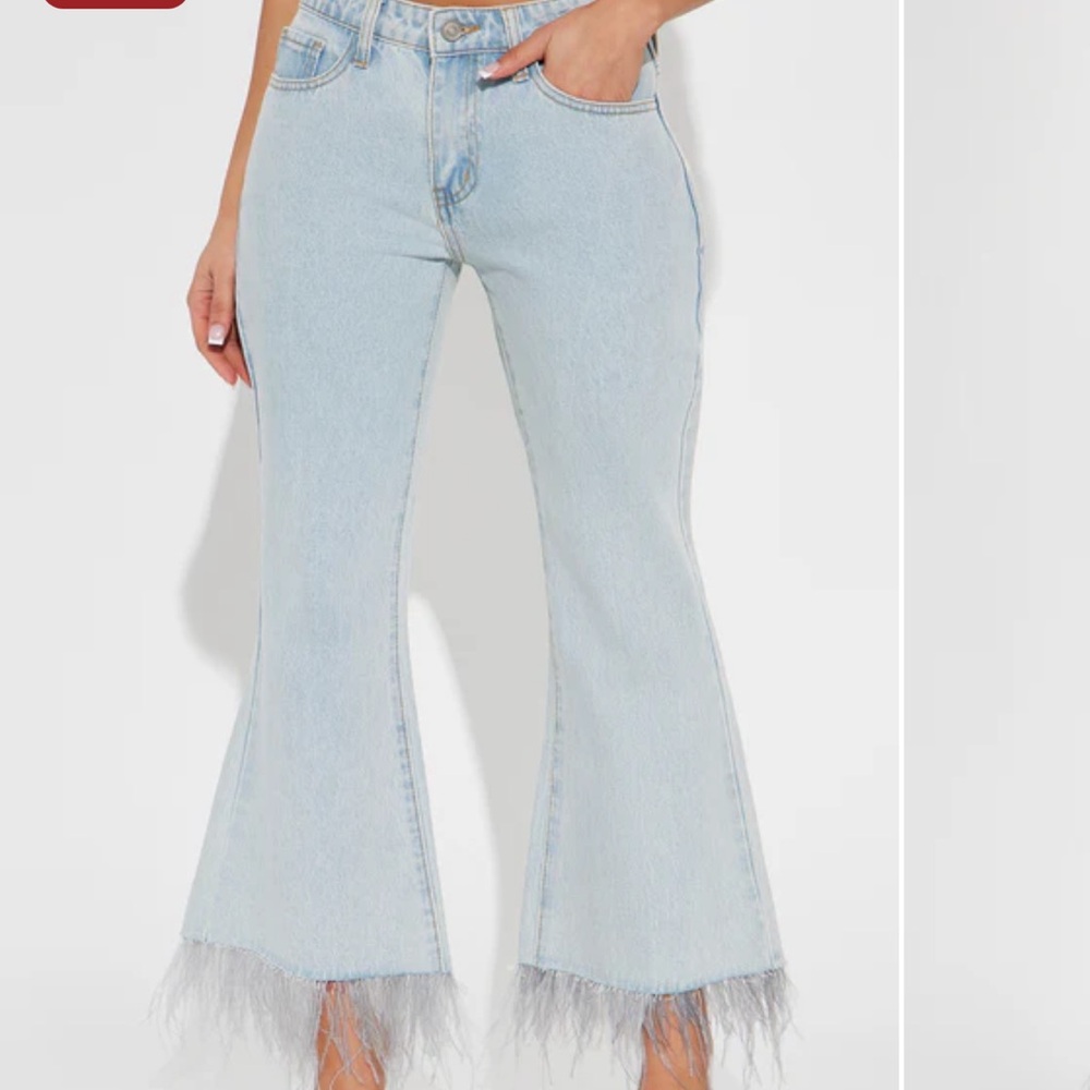Jeans with feather hem